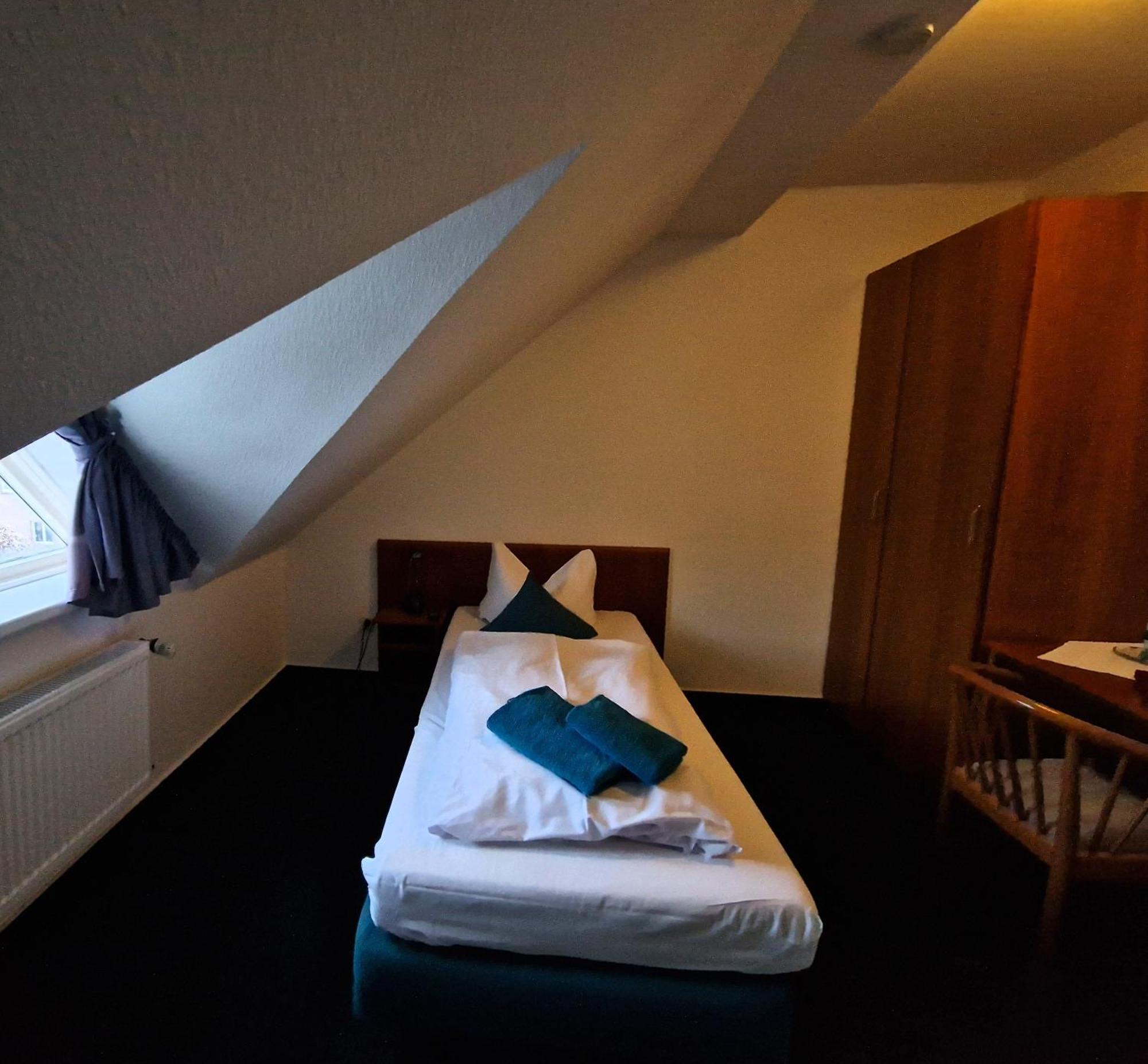 Hotel Fahrhaus Niederkleveez Bosdorf  ภายนอก รูปภาพ