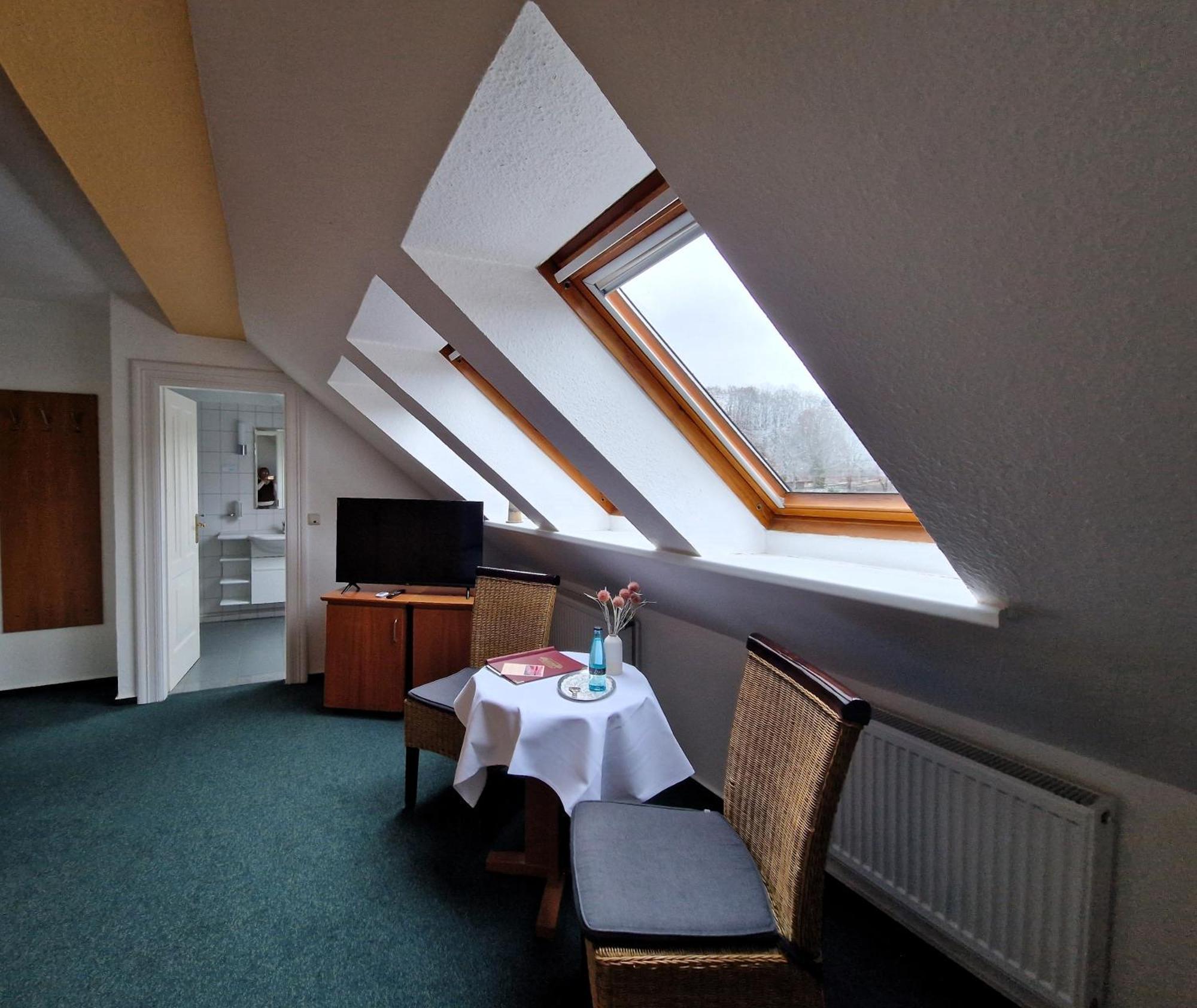 Hotel Fahrhaus Niederkleveez Bosdorf  ภายนอก รูปภาพ